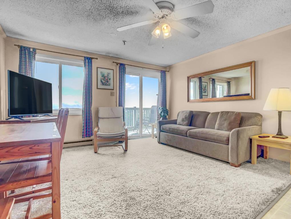 ML258 Slope Side Getaway With Deck Parking WiFi, Snowshoe