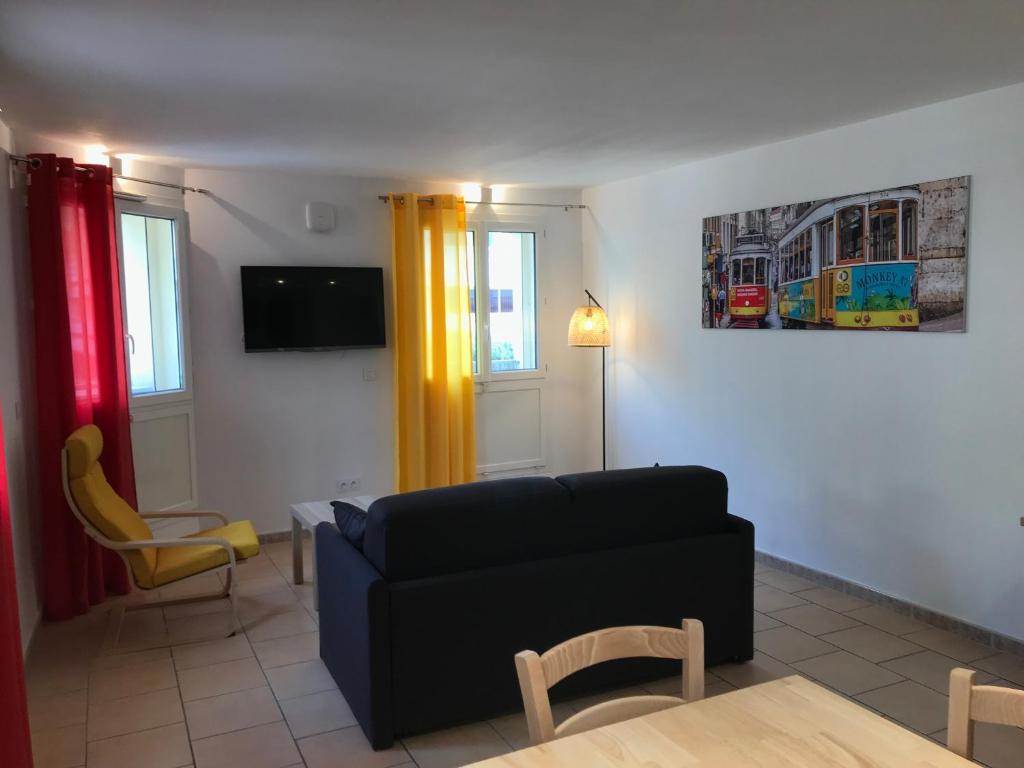 Shared lounge/TV area