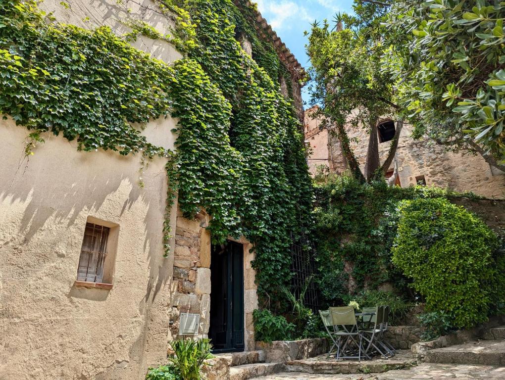 EVH-102 Casa dentro del castillo de Tossa de Mar - 2