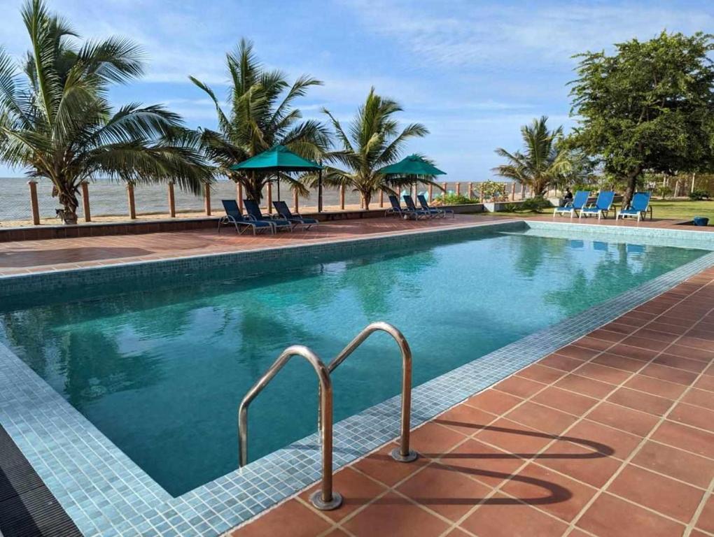 Hiru Beach Resort, Kalpitiya