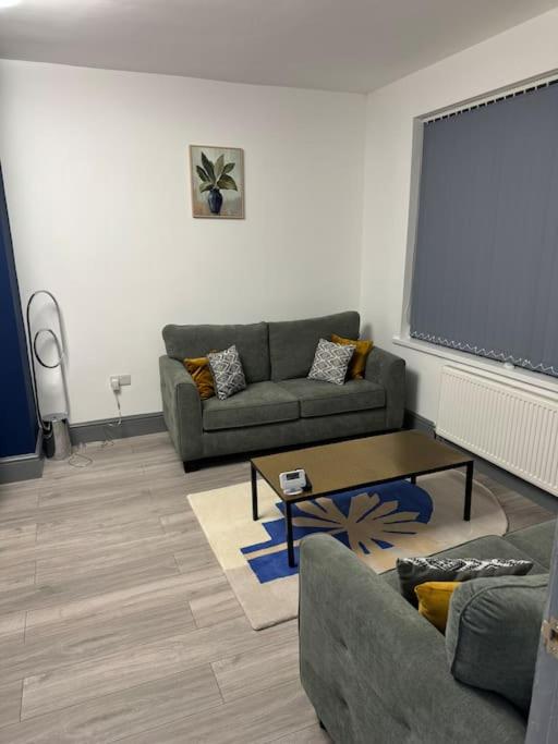 Nice house with free Parking, Newcastle upon Tyne