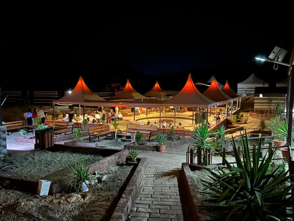 Desert Island Camp, Wadi Rum