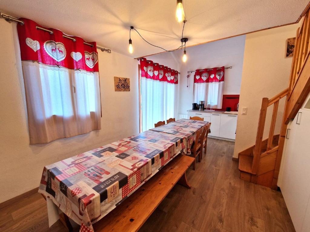 Duplex rénové de 90m² - 10/12 pers, proche pistes et centre, Modane - FR-1-265-179 - 3
