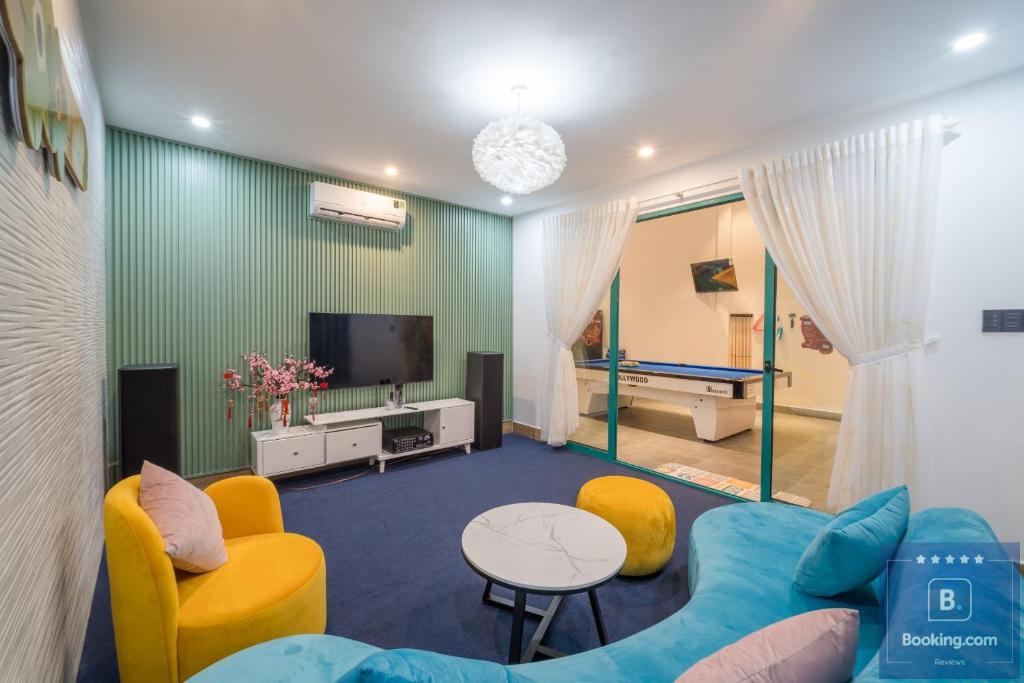 Kim Villa 45 – Cách Bãi Tắm 100 Met – Full Máy Lạnh Các Phòng – Bida – Phòng Karaoke – Siêu Gần Biển