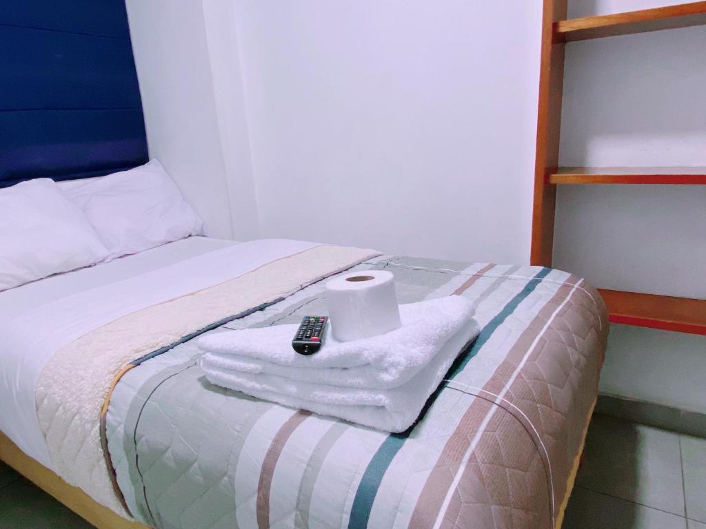 B4 Habitación pequeña y baño privada Miraflores - 5