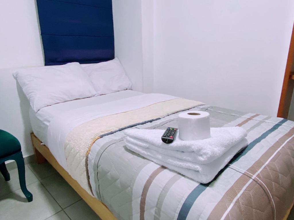 B4 Habitación pequeña y baño privada Miraflores - 1
