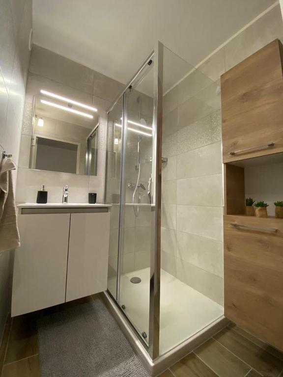 Proche Centre SANARY Studio climatisé 4 personnes - 3