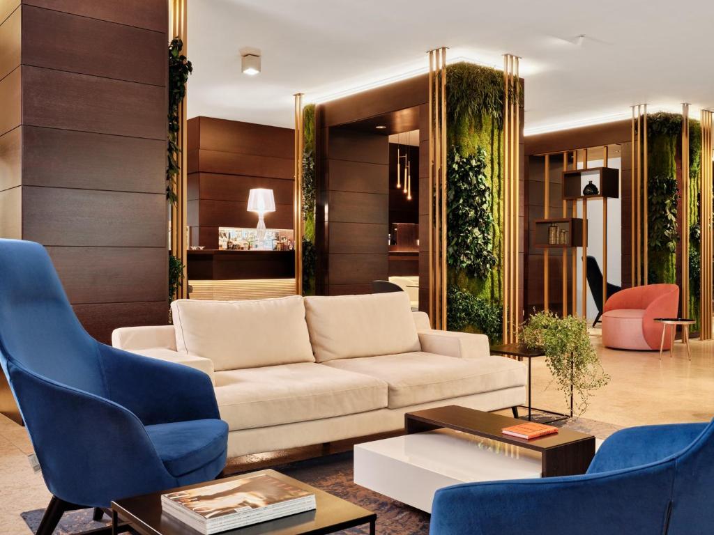 クラウン プラザ ミラノ マルペンサ エアポート バイ IHG (Crowne Plaza Milan Malpensa Airport By IHG) 外観