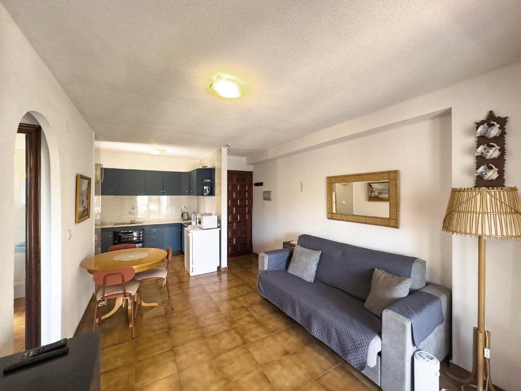 Residential with pool, 500 meters to the beach - 2