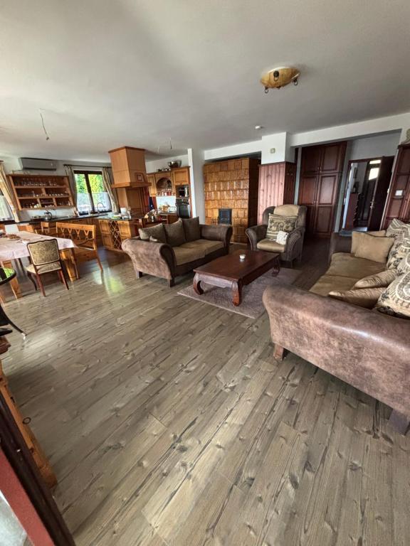 Parti Apartman, Balatonfůzfő