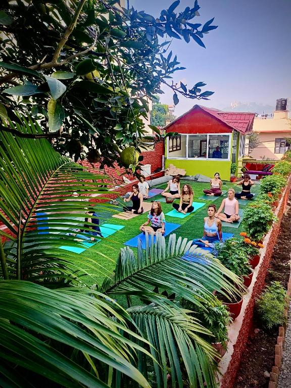 fireflies retreat home- Yoga, Sound Healing & Coworking Stay in Kathamndu — hotel in Thamel