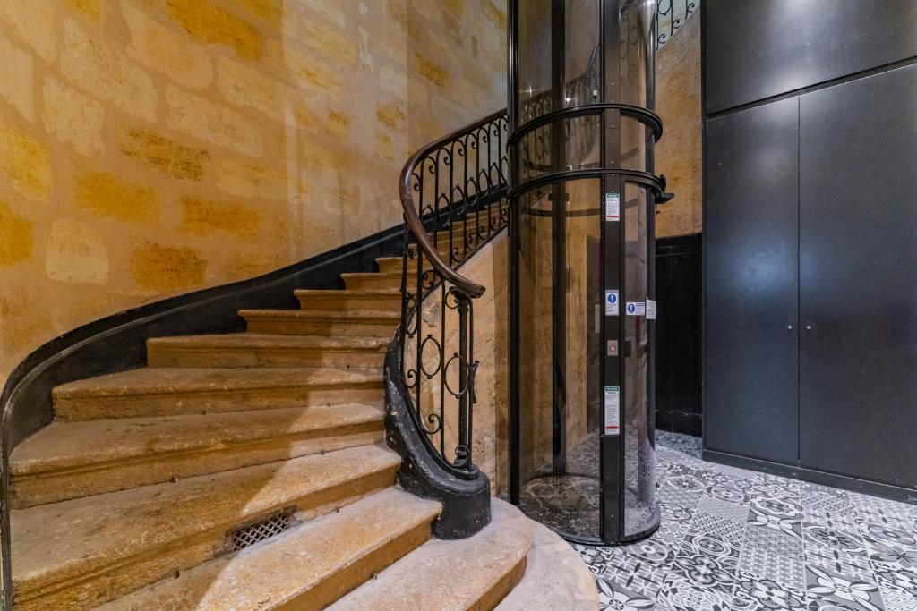 Magnifique Appartement avec climatisation en Hyper Centre de Bordeaux - 2