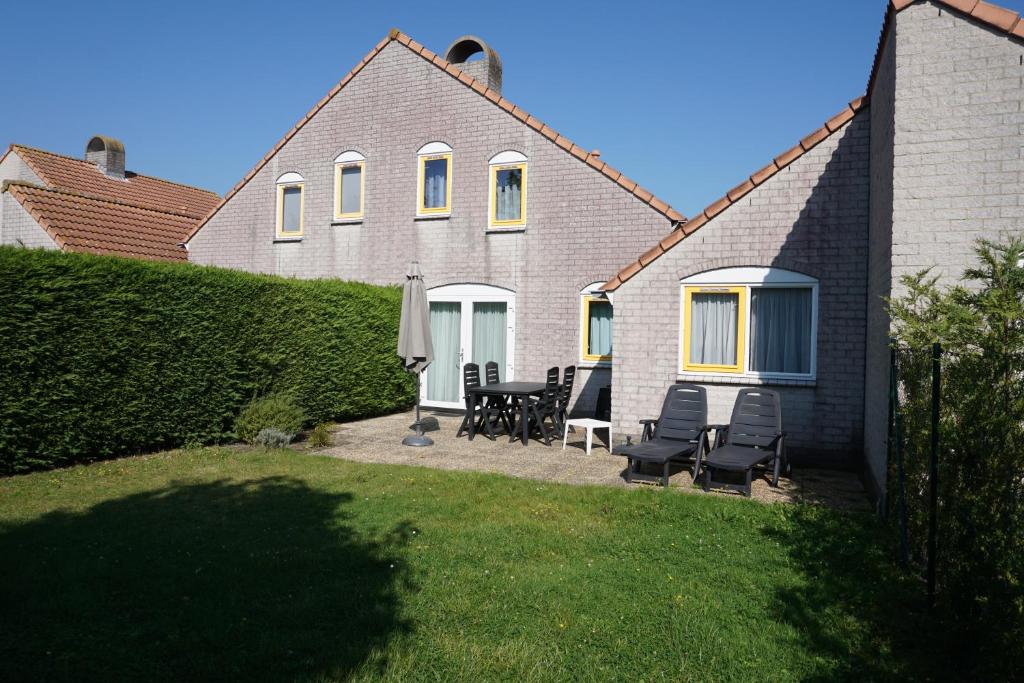 Kustverhuur, Vakantiepark Fort Soleil 52, Breskens