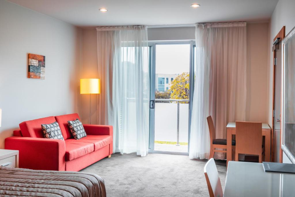 Lynbrook Hotel 객실 전경