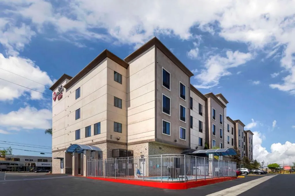 Best Western Plus Gardena-Los Angeles Inn & Suites，位于加迪纳市的酒店