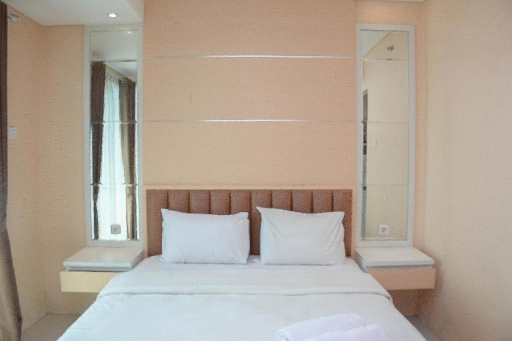 Nice and Minimalist Studio at Apartment Woodland Park Residence By Travelio, Jakarta