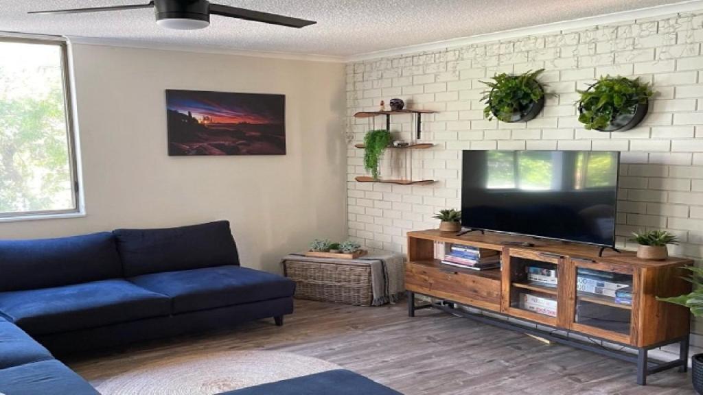 Salt Spray Unit 3, Caloundra