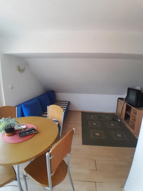 Airport BG Rooms and Apartment - 4