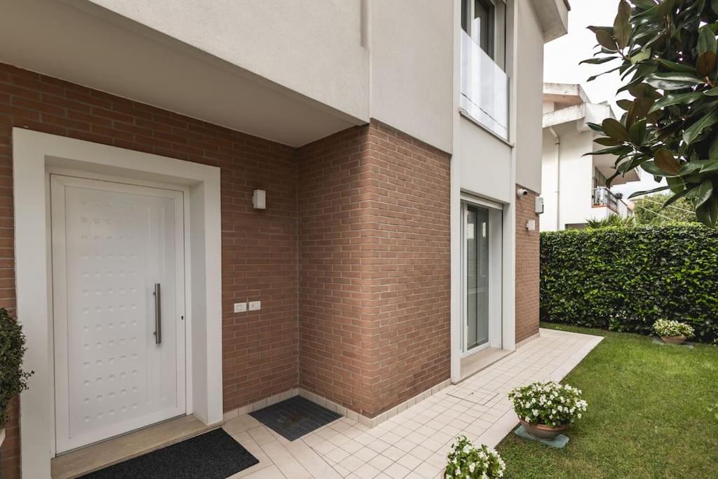AmazHome - New Roomy Home & Garden - 2