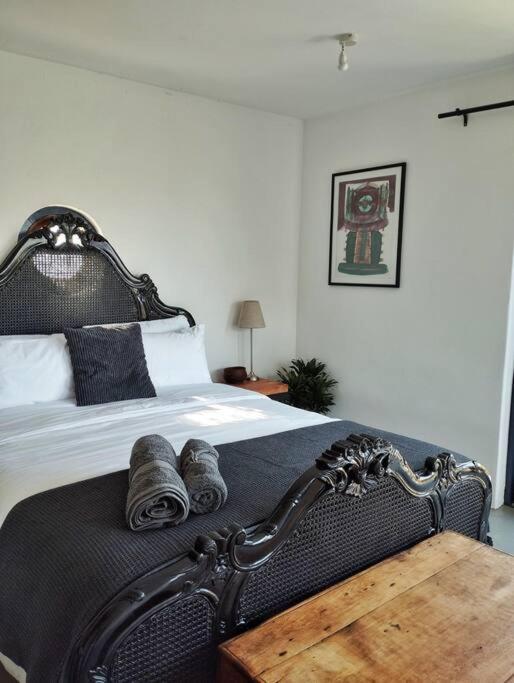 Quirky Bird, Kapské Město