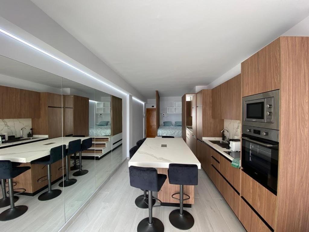 Modern Beachfront Studio with Balcony Views NEW - 3
