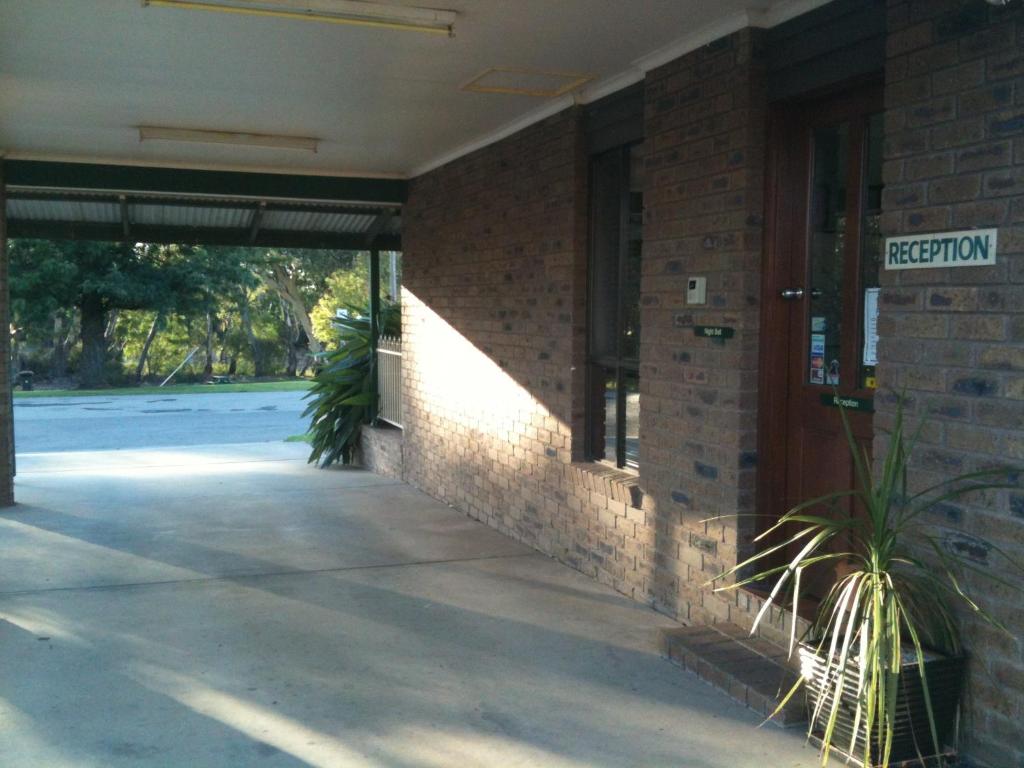 Tooleybuc Motel photo