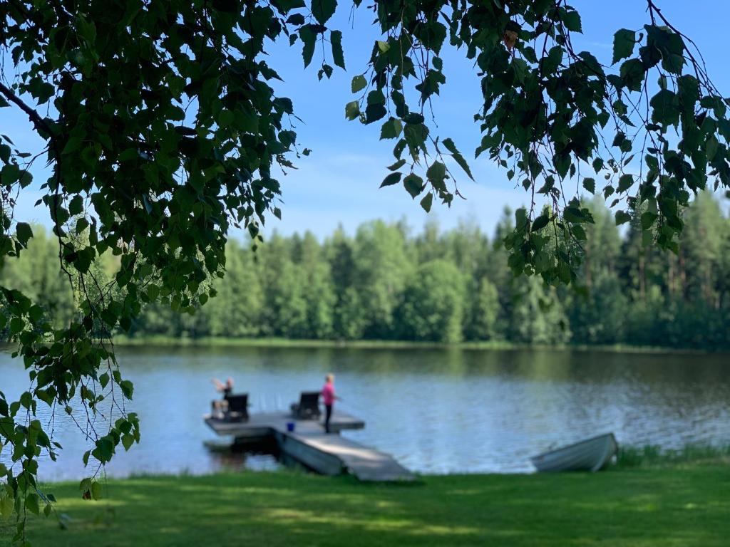 Tahkon Riihiranta - 4 bedroom villa with lake view - Tilava mökki rantanäkymin, Tahkovuori