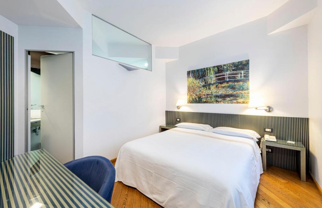 Hotel Metropole Suisse — Hotel rooms in Como, Lombardy