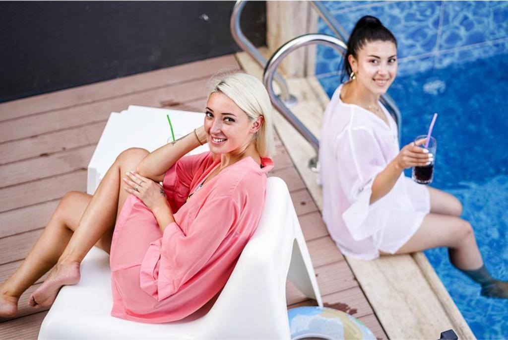 スイミングプール