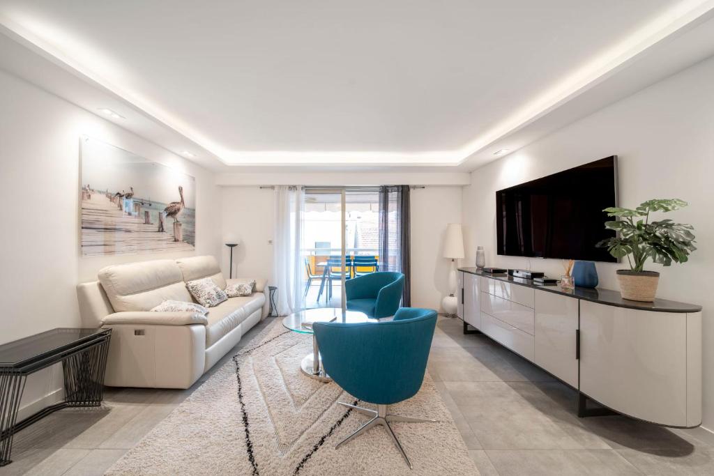 REF 1967 - Cannes Center - Apartment for rent - 3