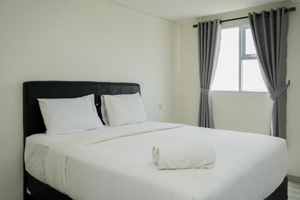 Elegant Studio at Bintaro Icon Apartment near Bintaro XChange Mall By Travelio, Tangerang