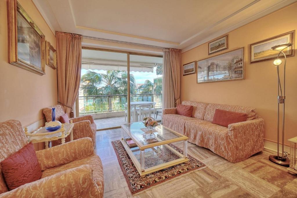 REF 1908 - Cannes Croisette - Apartment for rent - 3