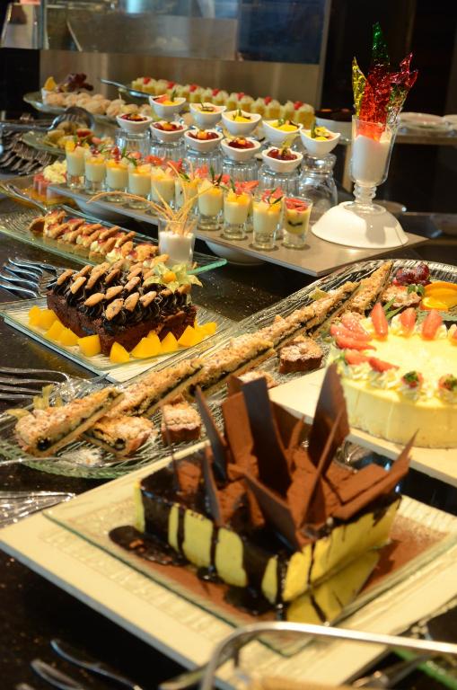 อาหารและเครื่องดื่ม