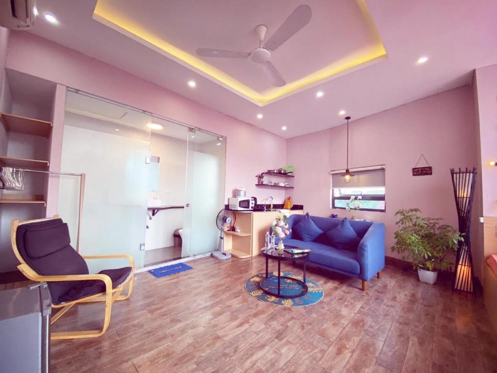MAY – SKY VIEW VH 05 – Phone 09756-59323