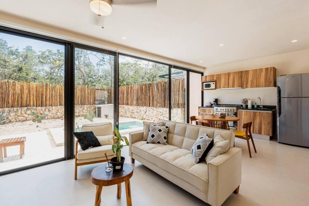 Close to Cenotes Private Pool 24hr Hr Security Gym Yoga Villa - 1