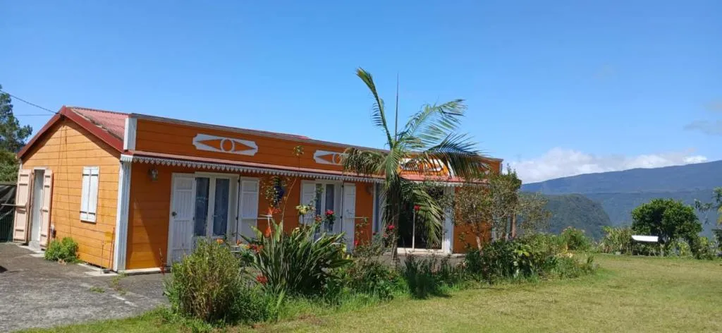 Chez Nou ...，位于萨拉济的酒店