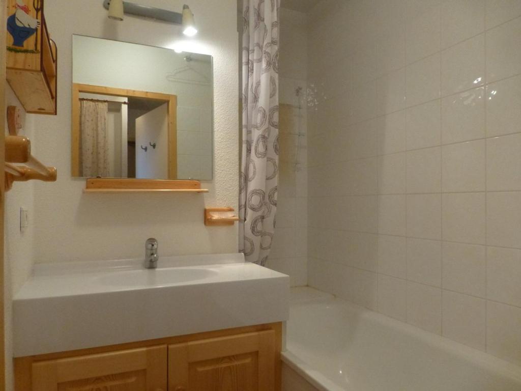 Appartement lumineux avec balcon, 2 chambres, proche des pistes - 4
