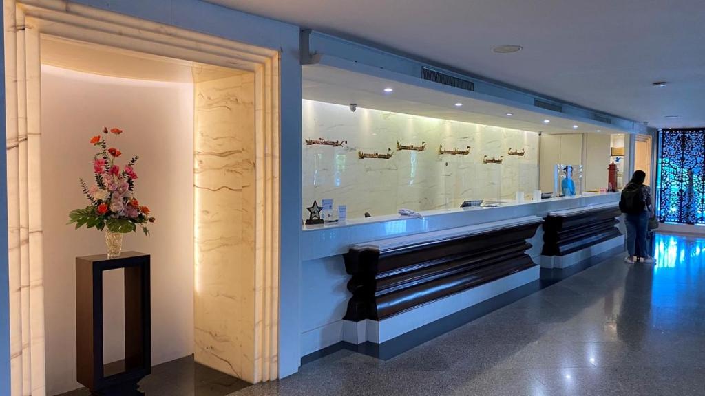 Krungsri River Hotel