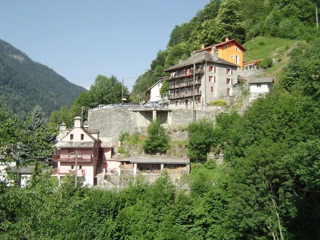 BnB "A la Crus", hotel v destinaci Crana