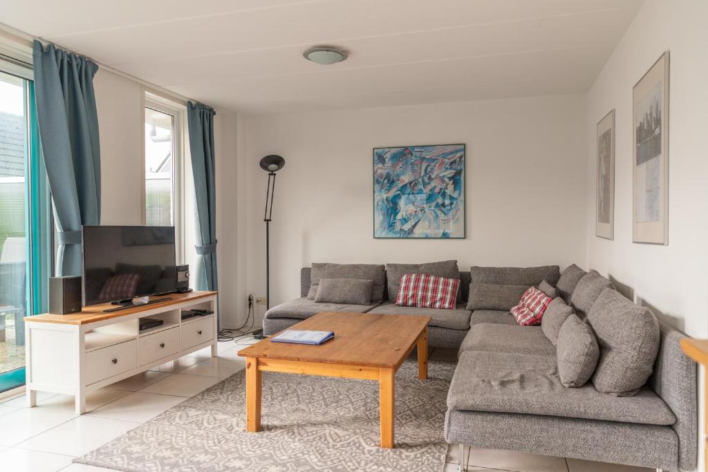 Bohemien Resort 24, Sint Maartensvlotbrug