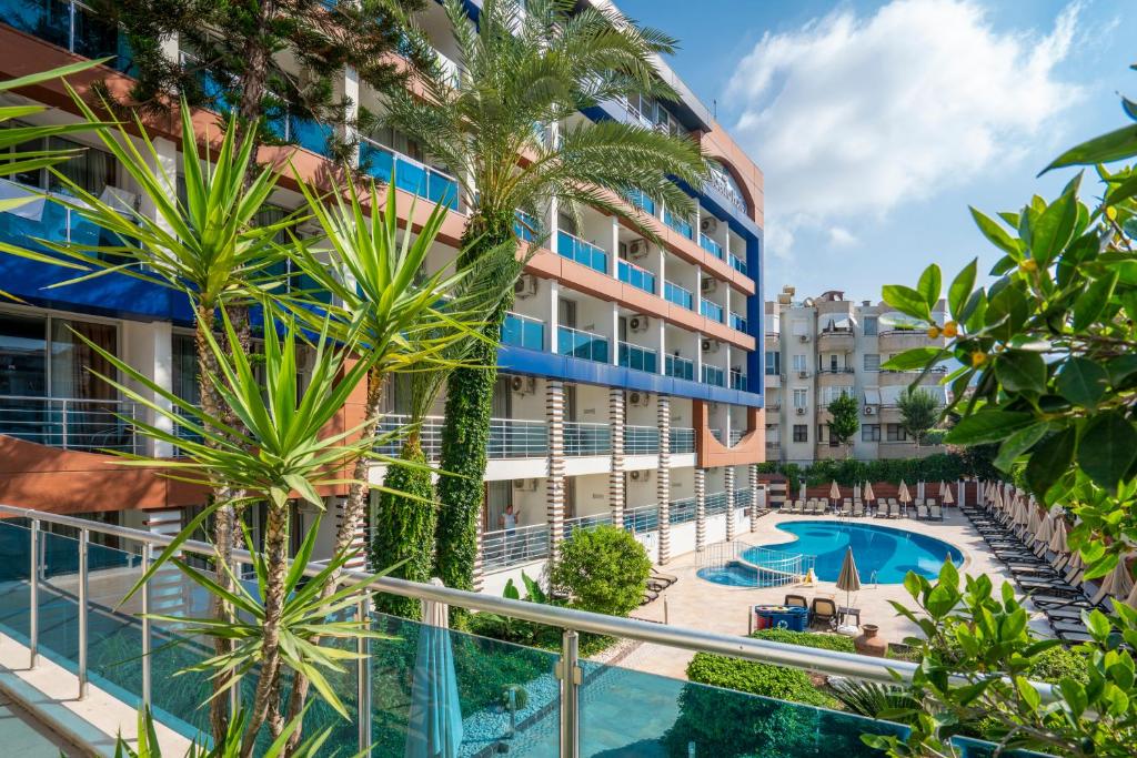 Gardenia Hotel — Hotel building in Alanya