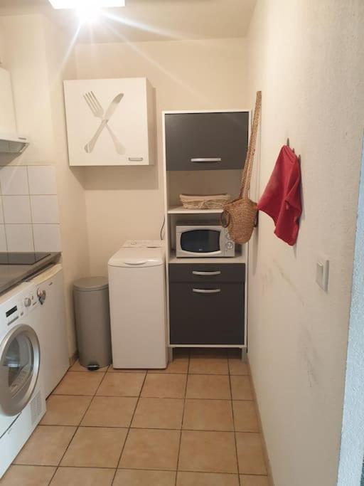 L' Appartement du Quai Neuf Parking privé - Gare à 5min - 2