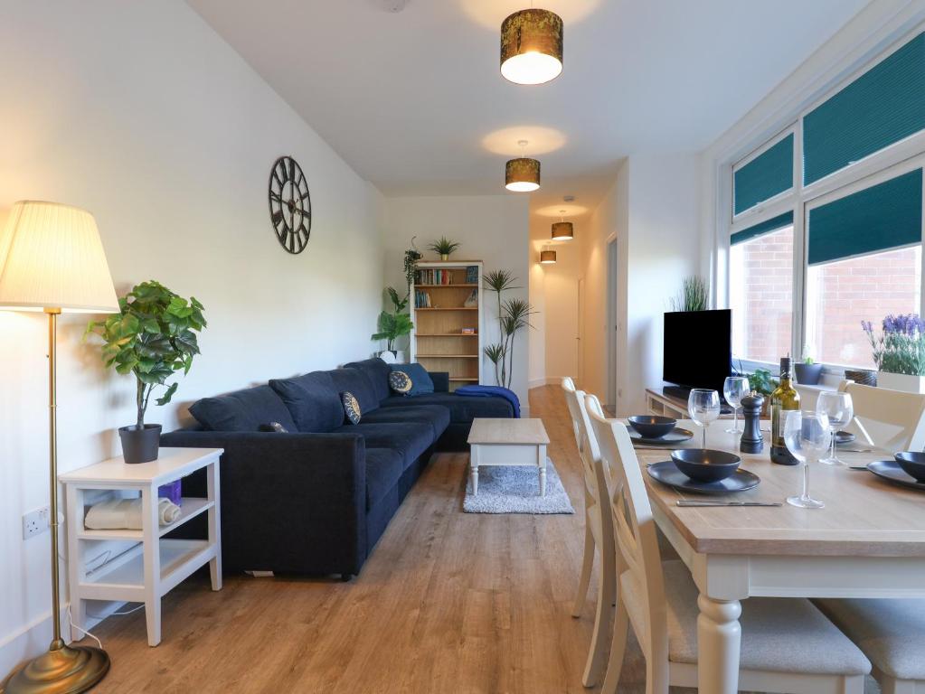 Moonbeam View, Lyme Regis