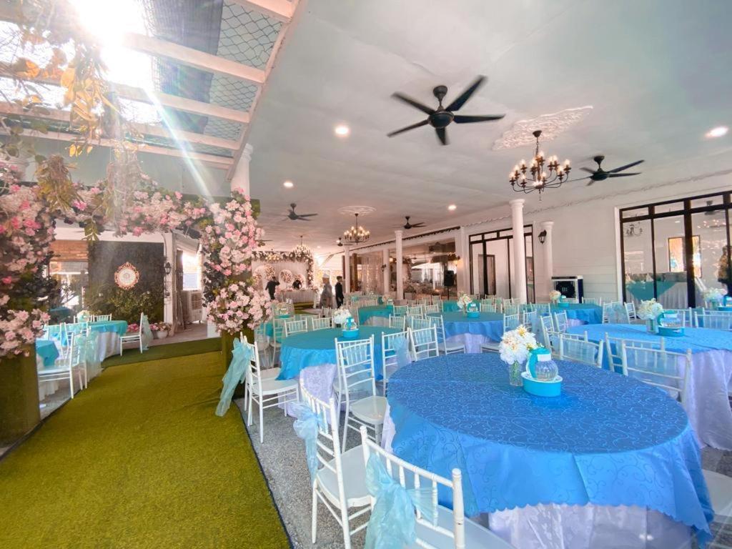 2. Pelamin ..