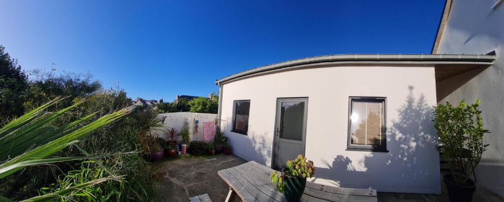 Studio en plein centre-ville de Perros-Guirec - 1