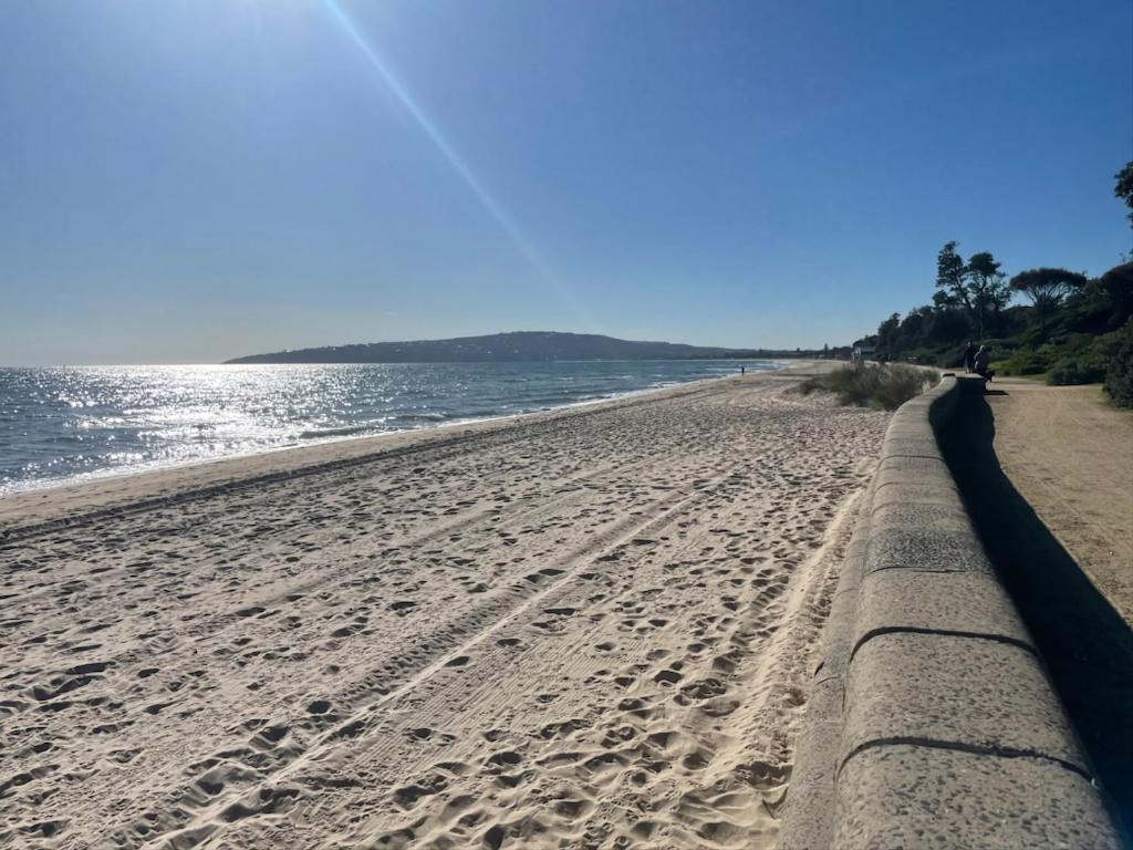 Beach front unit in Capel Sound, Capel Sound