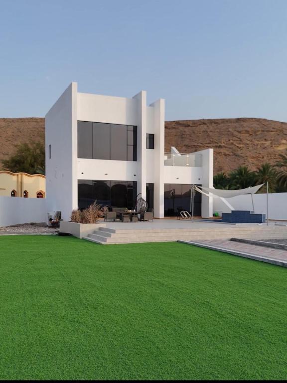 Camellia chalet, Murrah