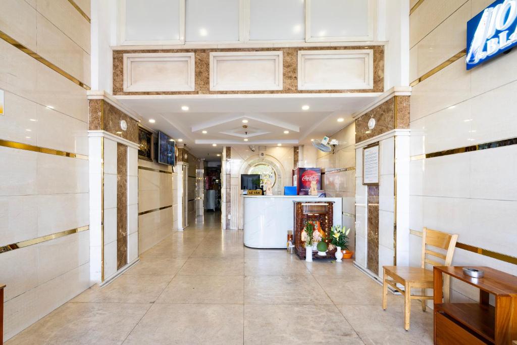 Lam Sơn Hotel 3 Tháng 2