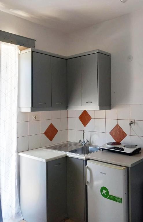 Pansion Limni — Hotel rooms in Keri, Ionian Islands