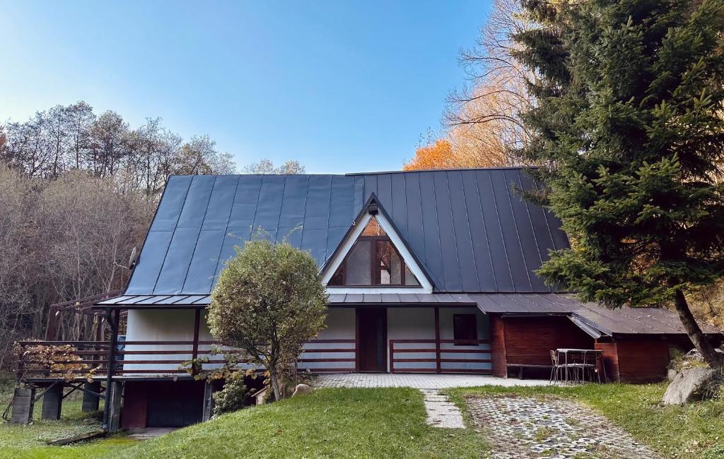 Chata pri jazere, Banská Belá